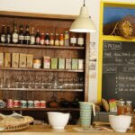 Le comptoir
Près en Pail