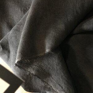 Voile de lin 90g/m2 - 90 x 145 cm - Noir reine des près