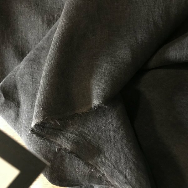 Voile de lin 90g/m2 - 90 x 145 cm - Noir reine des près