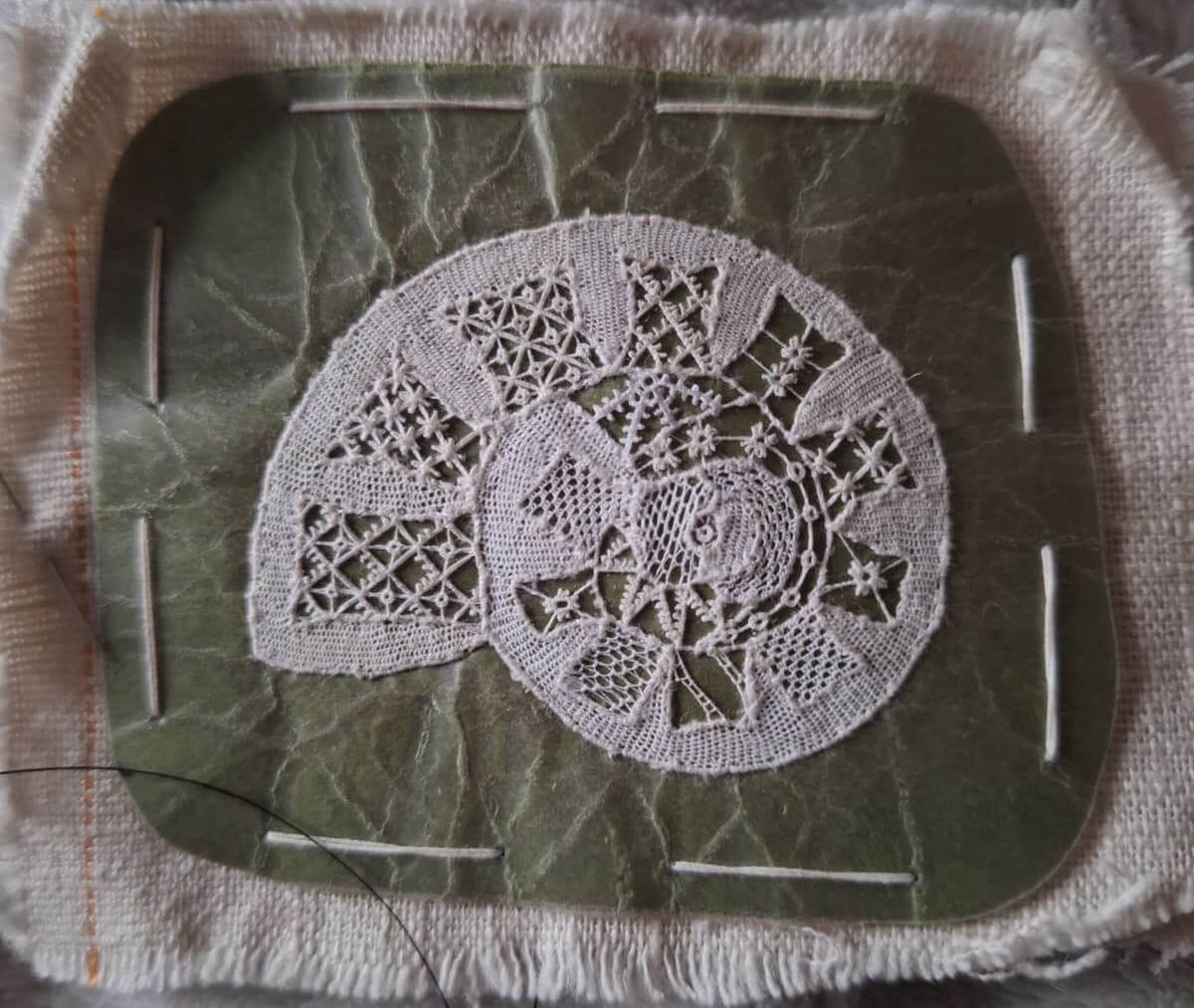 Acompte formation en présentiel : Dentelle à l'aiguille (initiation et perfectionnement) – Image 6